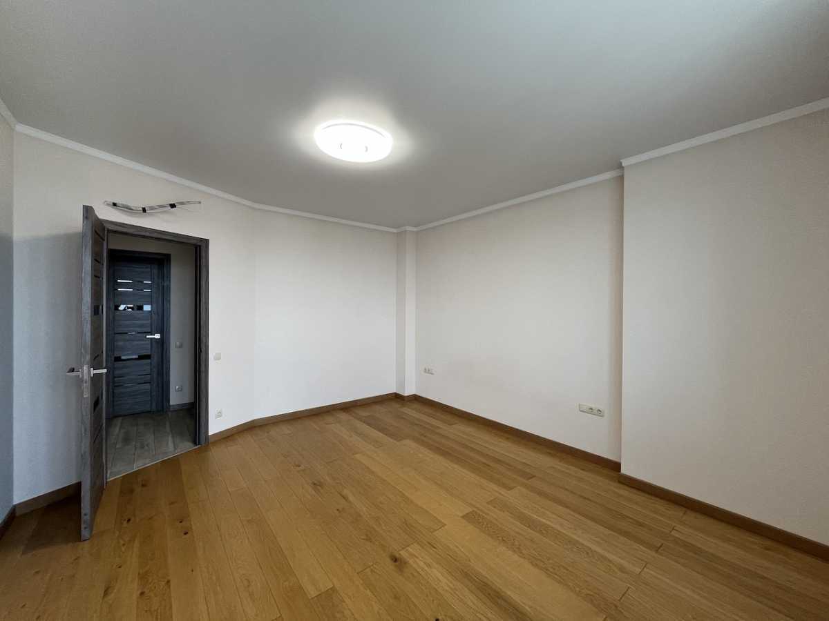 Продаж 3-кімнатної квартири 90 м², Юрія Пасхаліна вул., 17
