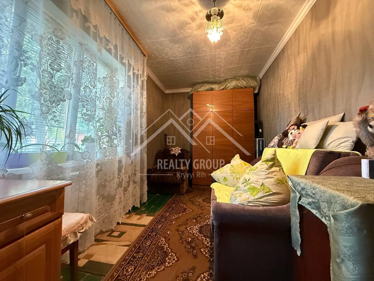 Продаж 2-кімнатної квартири 42.7 м², Вокзальна вул., 18