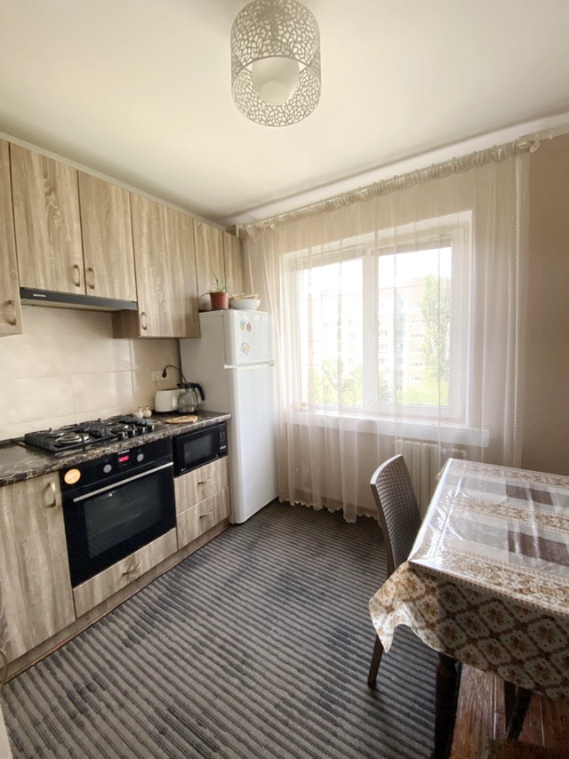 Продажа 2-комнатной квартиры 52 м², Озерная ул.
