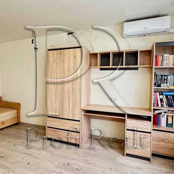 Продаж 1-кімнатної квартири 22 м², Березняківська вул., 24Б