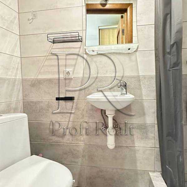Продаж 1-кімнатної квартири 22 м², Березняківська вул., 24Б