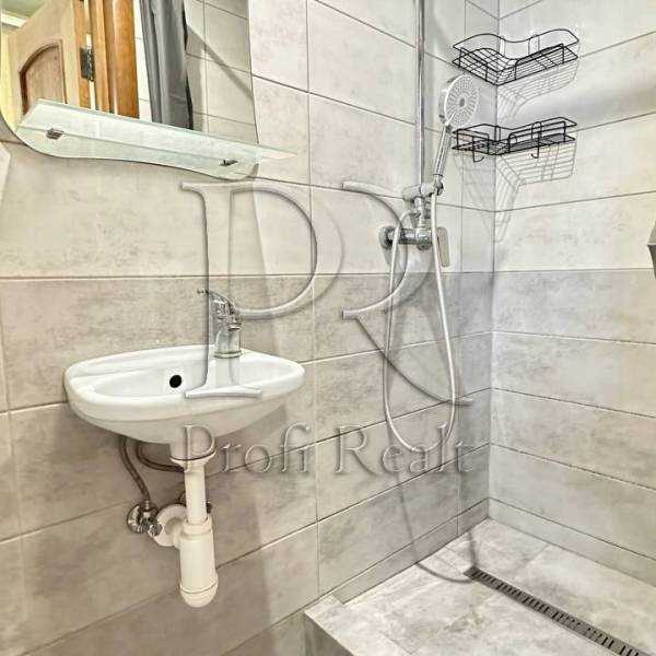 Продаж 1-кімнатної квартири 22 м², Березняківська вул., 24Б