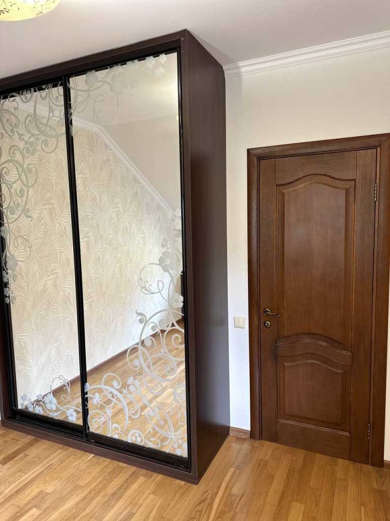 Продаж 2-кімнатної квартири 60 м², Чехова вул.