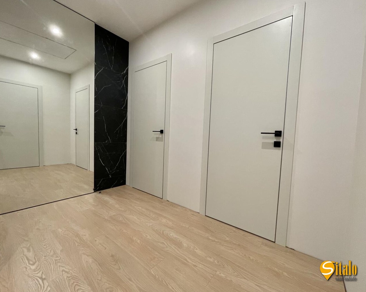 Продажа дома 1800 м², 1-я Озерная ул.