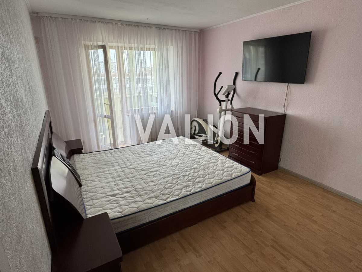 Продаж 3-кімнатної квартири 74.3 м², Володимира Маяковського просп., 69