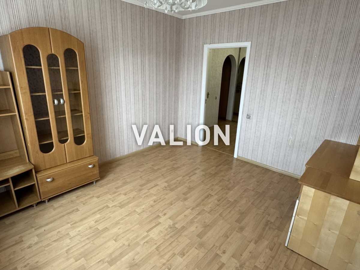 Продаж 3-кімнатної квартири 74.3 м², Володимира Маяковського просп., 69
