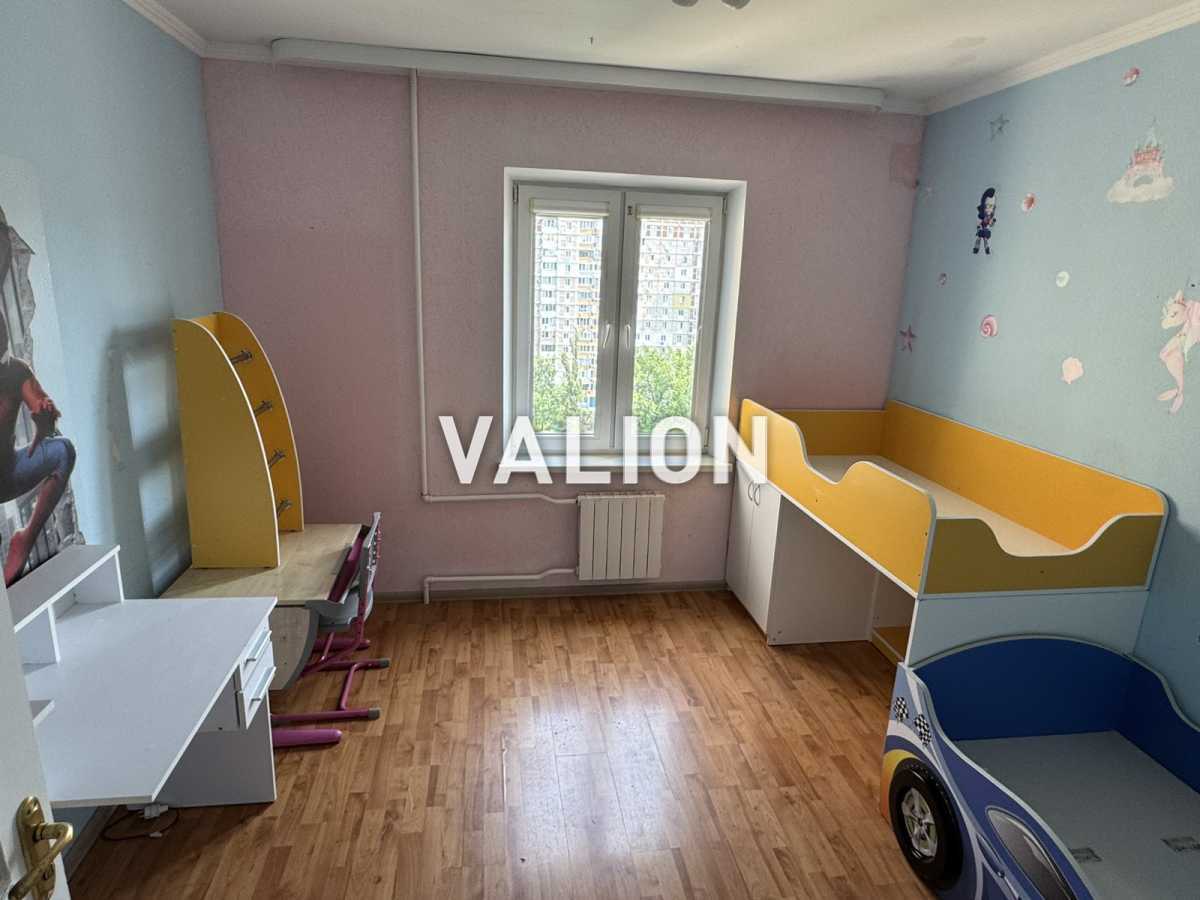 Продаж 3-кімнатної квартири 74.3 м², Володимира Маяковського просп., 69