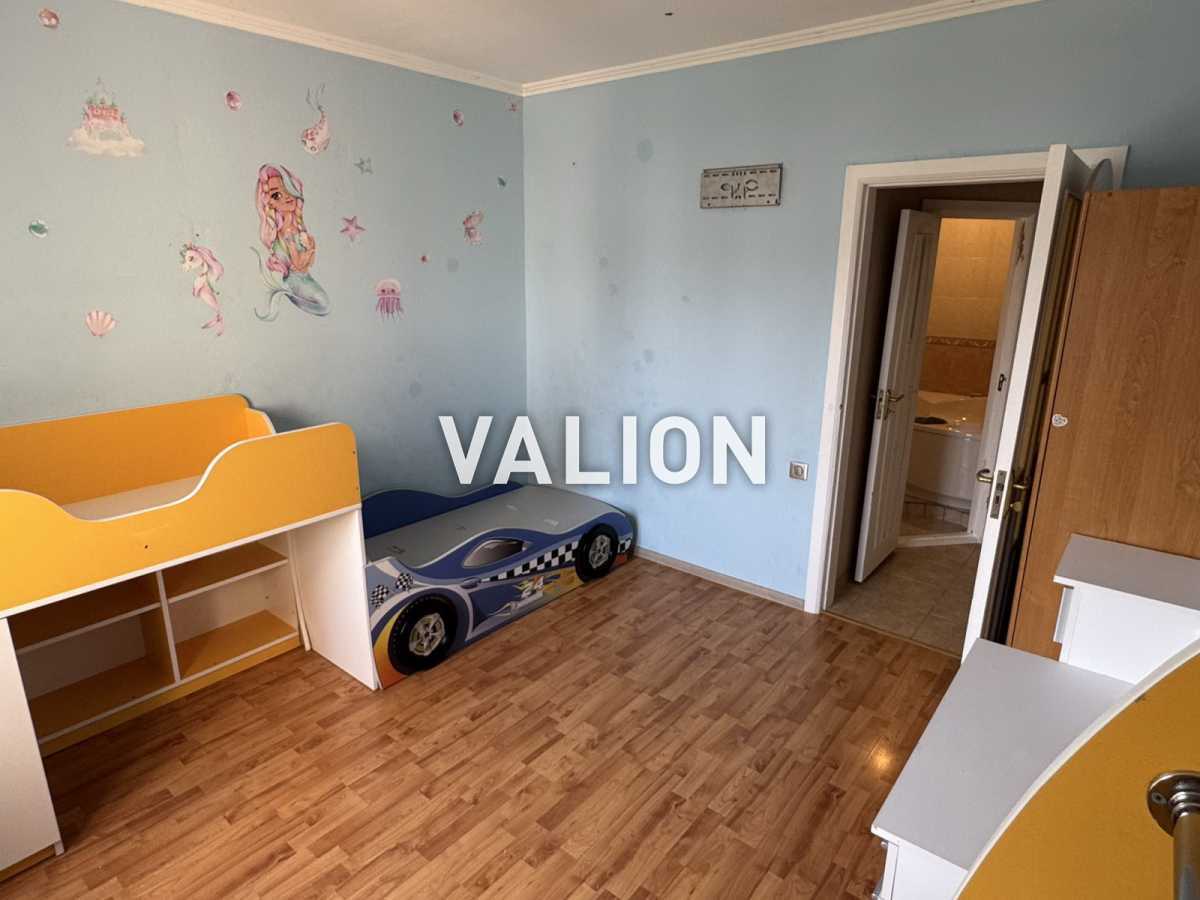 Продаж 3-кімнатної квартири 74.3 м², Володимира Маяковського просп., 69