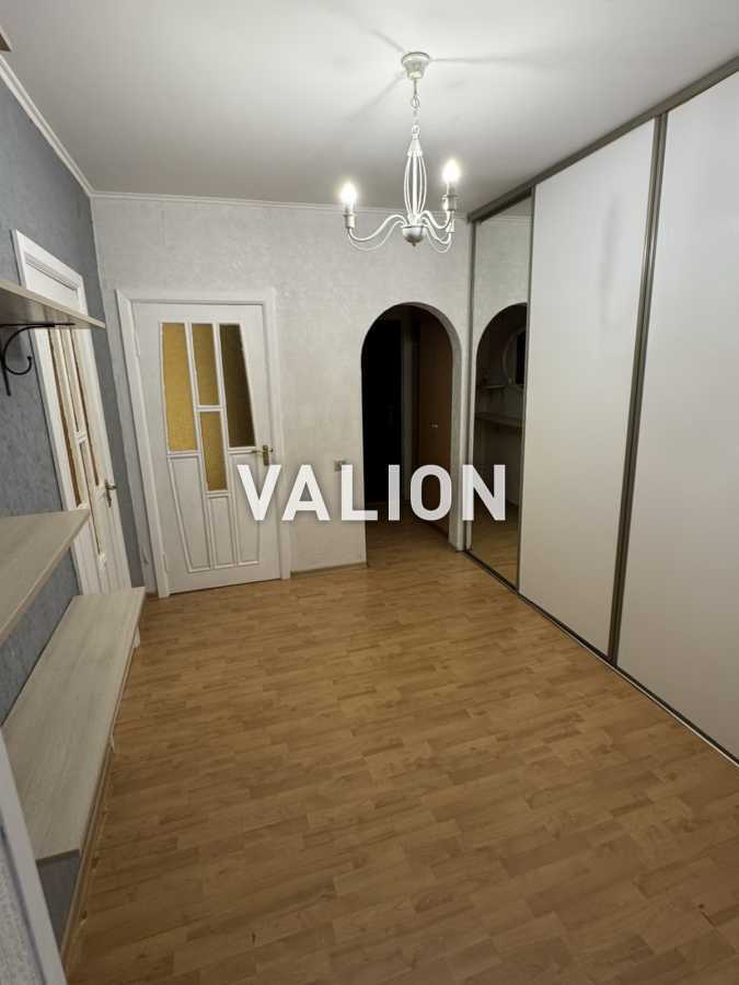 Продаж 3-кімнатної квартири 74.3 м², Володимира Маяковського просп., 69
