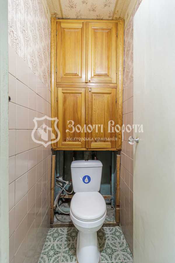 Продаж 3-кімнатної квартири 70 м², Київська вул., 1