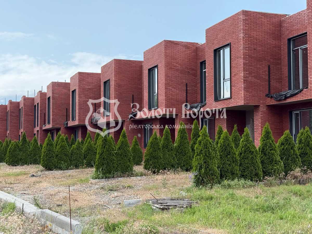 Продаж таунхауса 128.3 м², Радісна, 8в