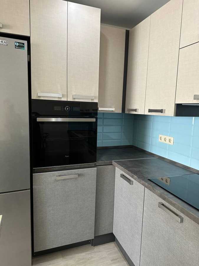 Продажа 2-комнатной квартиры 65.2 м², Киевская ул., 243А