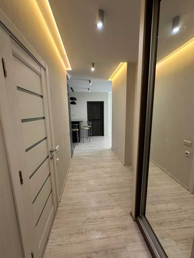Продажа 2-комнатной квартиры 65.2 м², Киевская ул., 243А