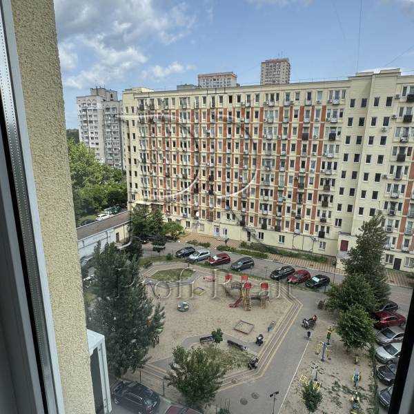 Продаж 1-кімнатної квартири 37 м², Клавдіївська вул., 40Г