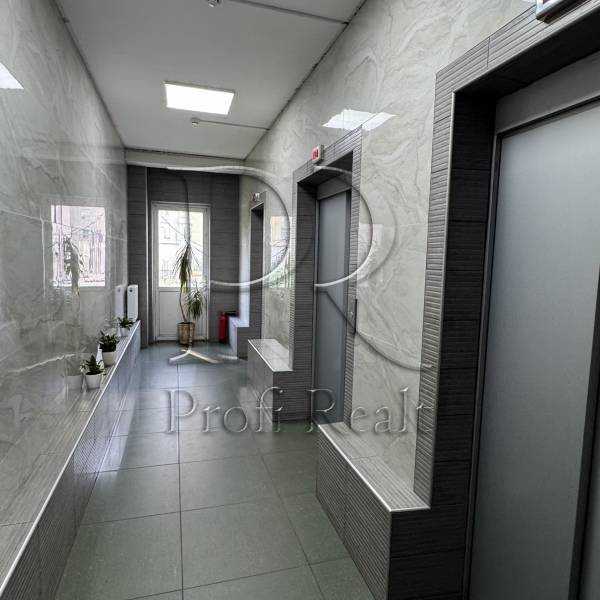 Продаж 1-кімнатної квартири 37 м², Клавдіївська вул., 40Г