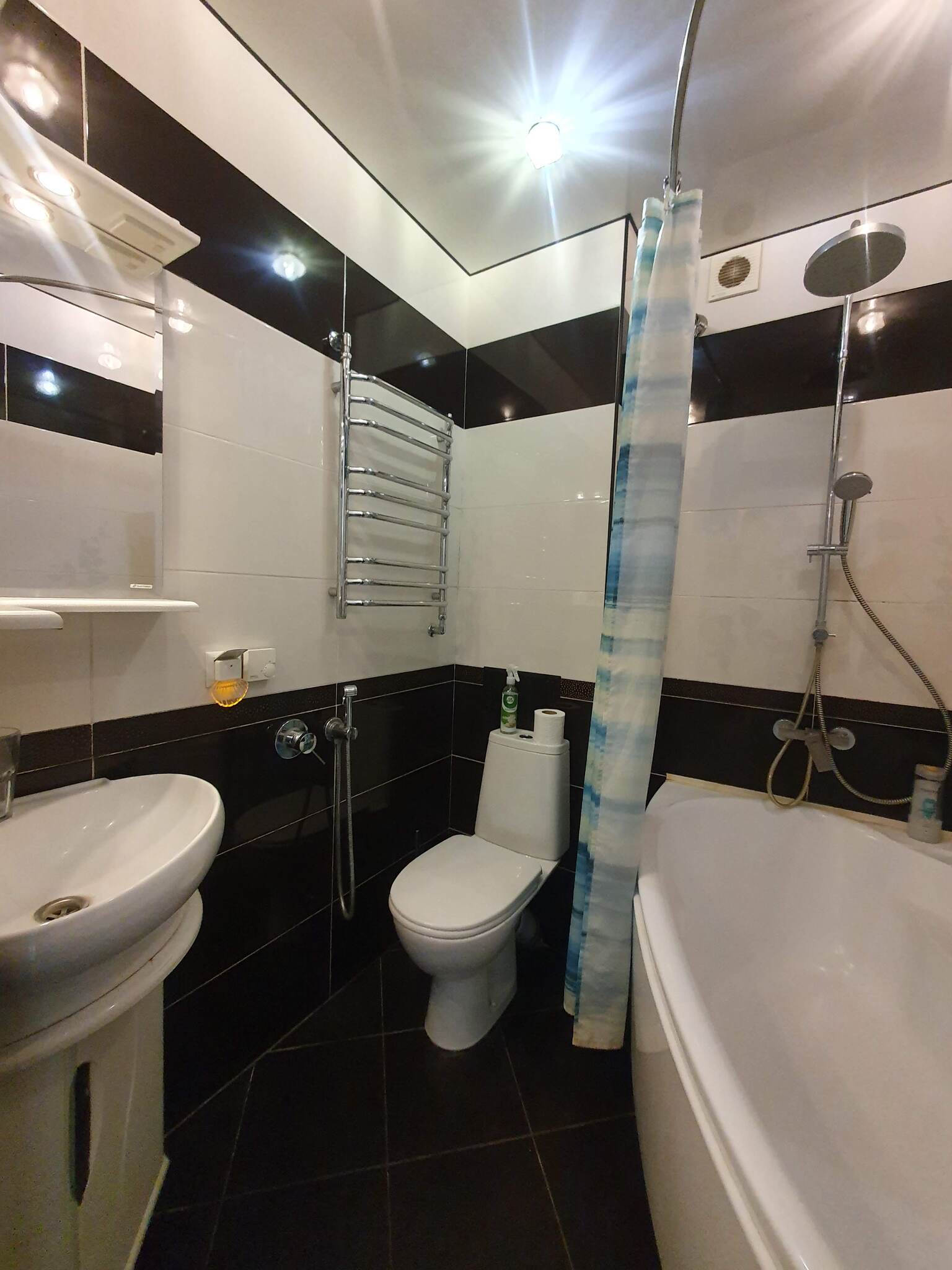 Оренда 2-кімнатної квартири 45 м², Дружби Народів вул., вул.223