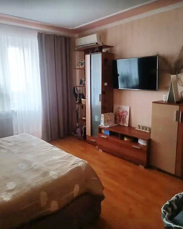 Продаж 1-кімнатної квартири 45 м², Інтернаціоналістів вул.