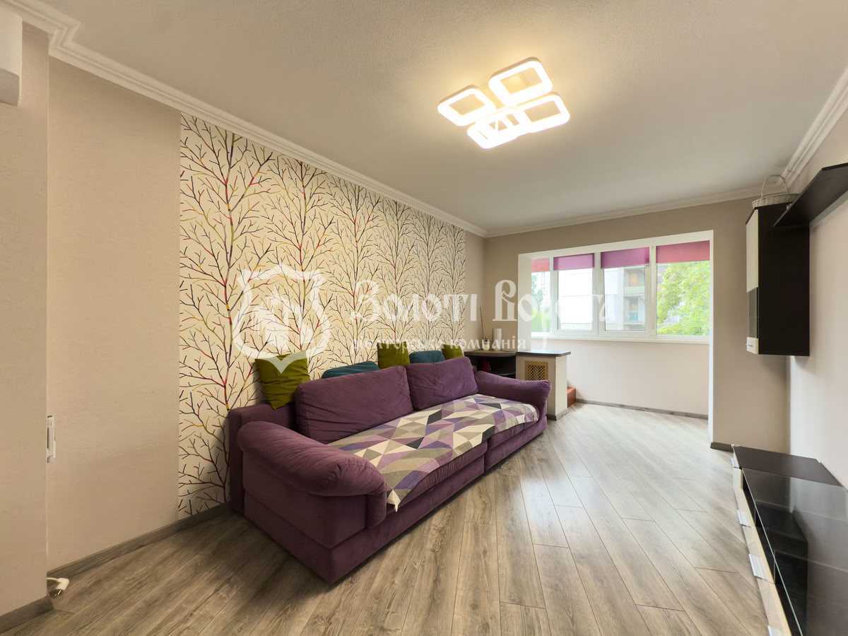 Продаж 2-кімнатної квартири 44.3 м², Празька вул., 32