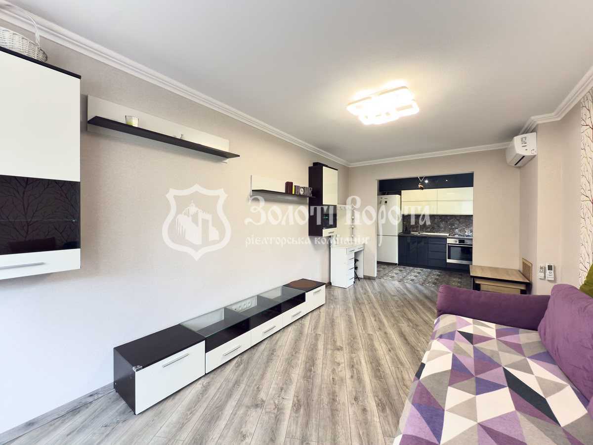 Продаж 2-кімнатної квартири 44.3 м², Празька вул., 32