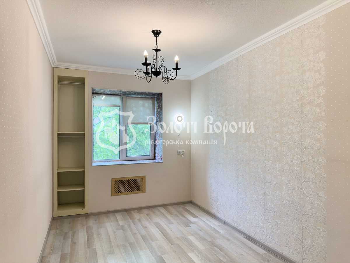 Продаж 2-кімнатної квартири 44.3 м², Празька вул., 32