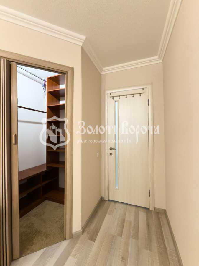 Продаж 2-кімнатної квартири 44.3 м², Празька вул., 32