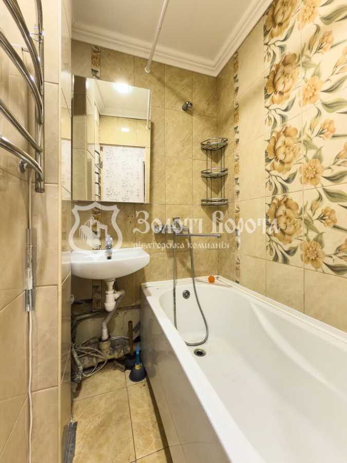 Продаж 2-кімнатної квартири 44.3 м², Празька вул., 32
