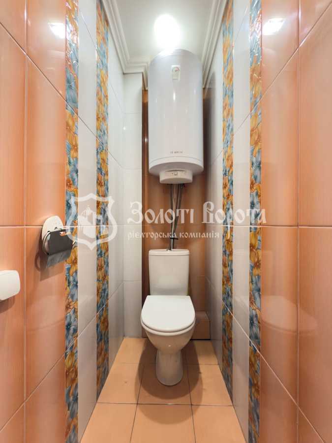 Продаж 2-кімнатної квартири 44.3 м², Празька вул., 32
