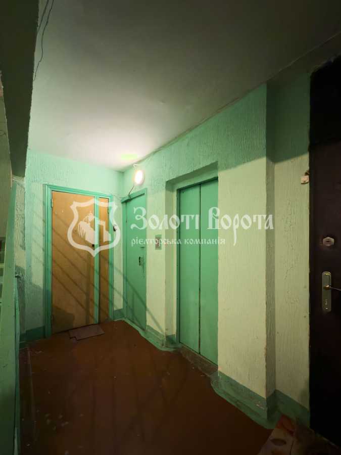 Продаж 2-кімнатної квартири 44.3 м², Празька вул., 32