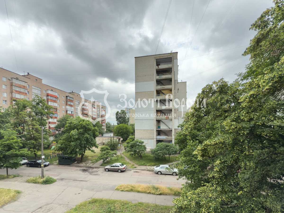 Продаж 2-кімнатної квартири 44.3 м², Празька вул., 32