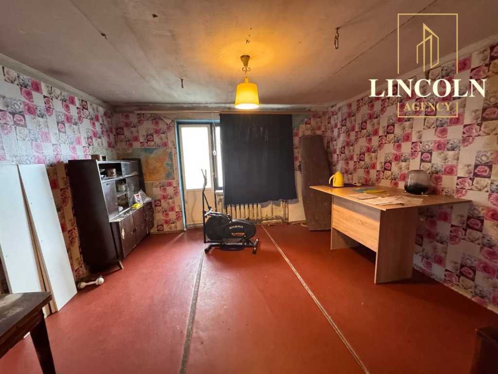 Продаж 3-кімнатної квартири 69 м², Голосіївський просп., 25