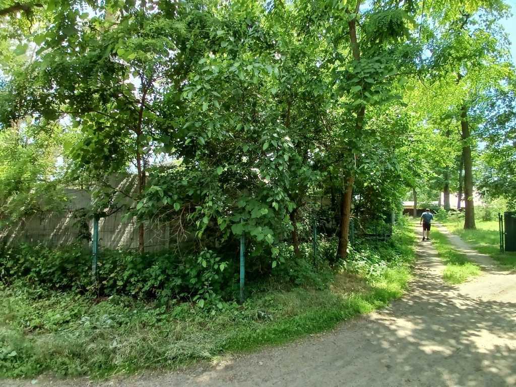 Продаж ділянки під індивідуальне житлове будівництво 8 соток, Варшавська вул.