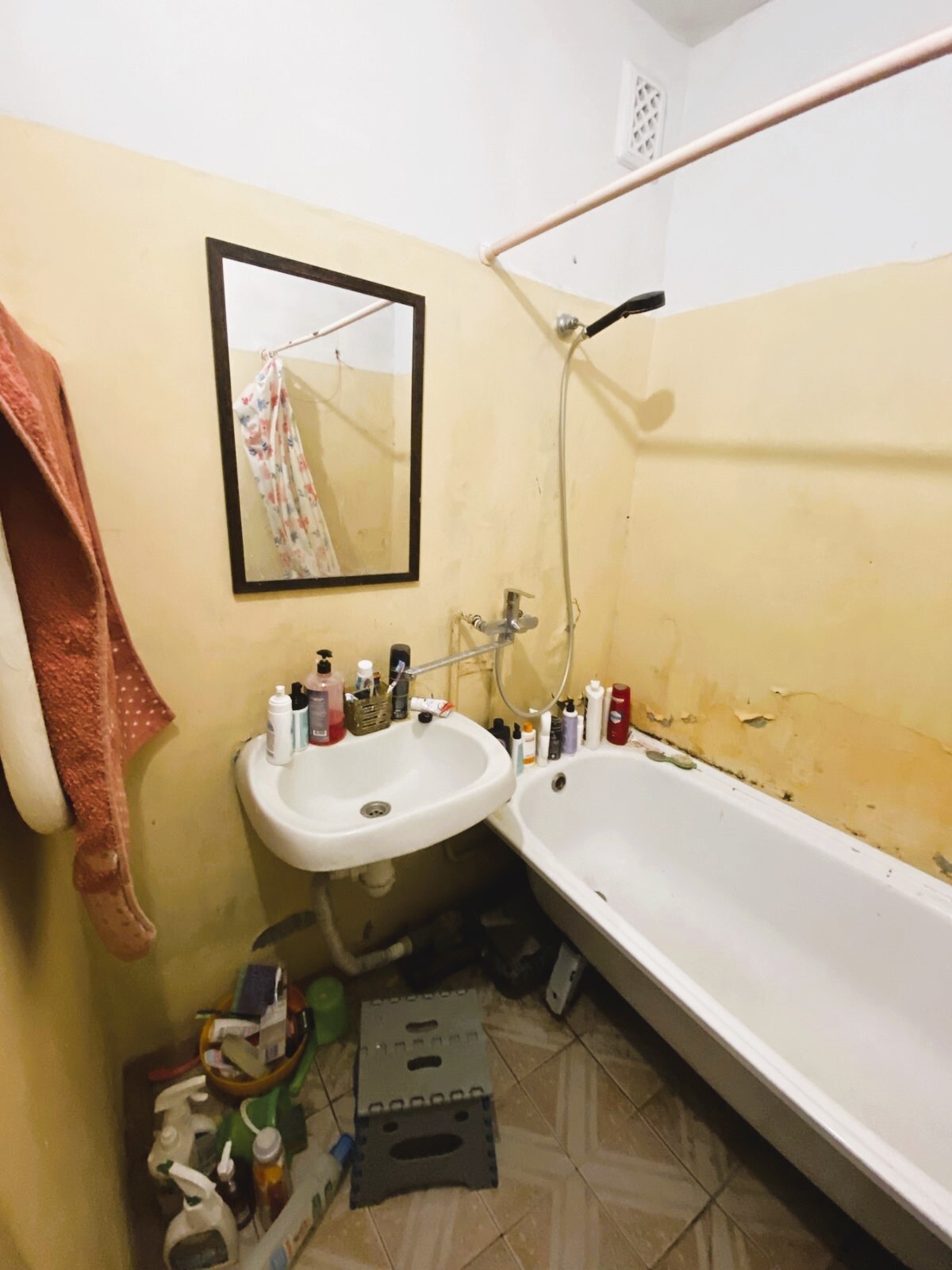Продаж 1-кімнатної квартири 48 м², Вишняківська вул., 1