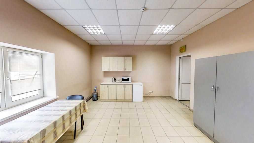 Продаж комерції 1000 м², Трипільська вул., 4б