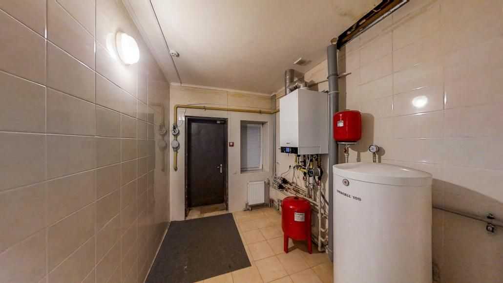 Продаж комерції 1000 м², Трипільська вул., 4б
