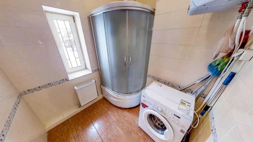 Продаж комерції 1000 м², Трипільська вул., 4б