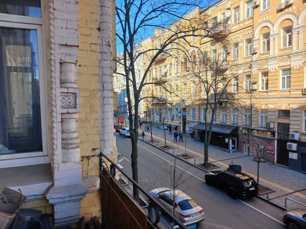 Продаж 3-кімнатної квартири 88 м², Пушкінська вул., 12А