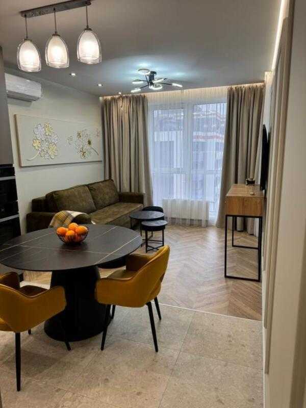 Продаж 2-кімнатної квартири 76 м², Повітрофлотський просп., 56Б