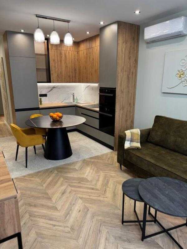 Продаж 2-кімнатної квартири 76 м², Повітрофлотський просп., 56Б