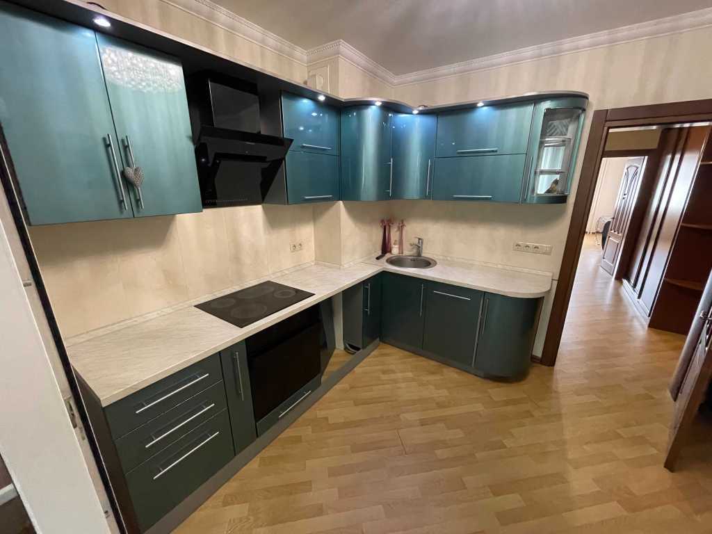 Продаж 3-кімнатної квартири 98 м², Миколи Закревського вул.