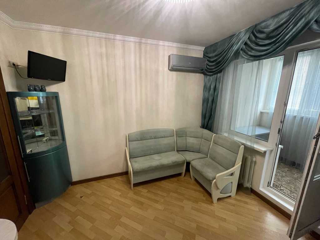 Продаж 3-кімнатної квартири 98 м², Миколи Закревського вул.