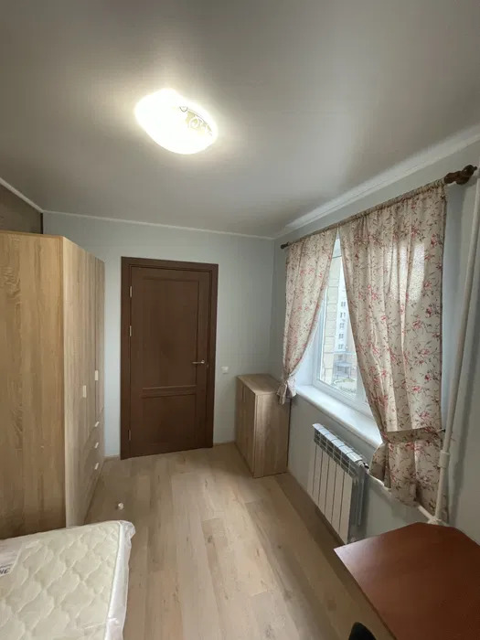 Аренда 3-комнатной квартиры 46 м², Краковская ул., 18