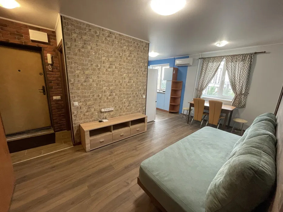 Аренда 3-комнатной квартиры 46 м², Краковская ул., 18