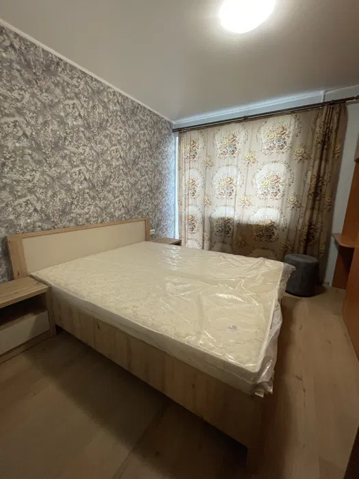 Аренда 3-комнатной квартиры 46 м², Краковская ул., 18