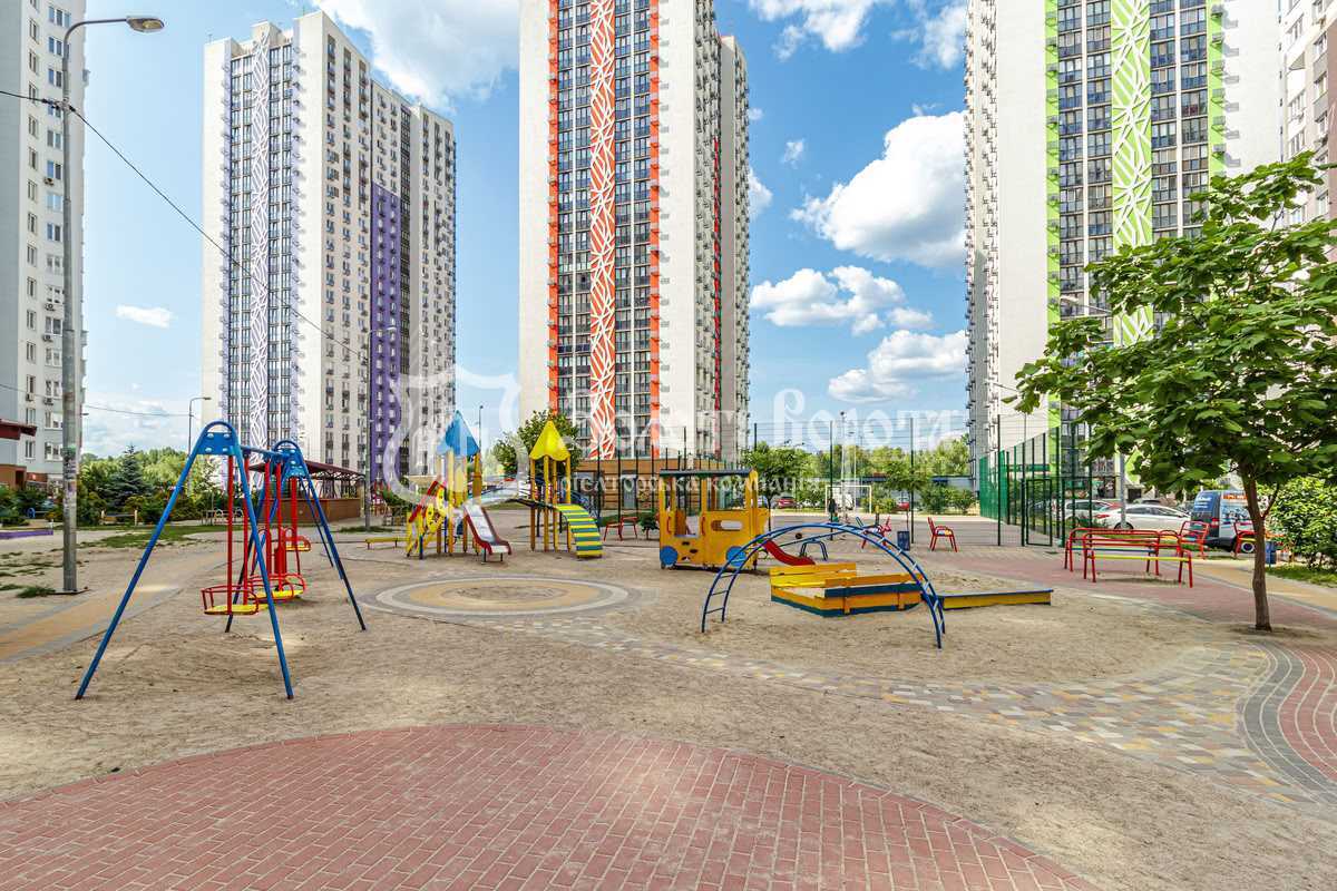 Продаж 1-кімнатної квартири 42 м², Миколи Закревського вул., 101