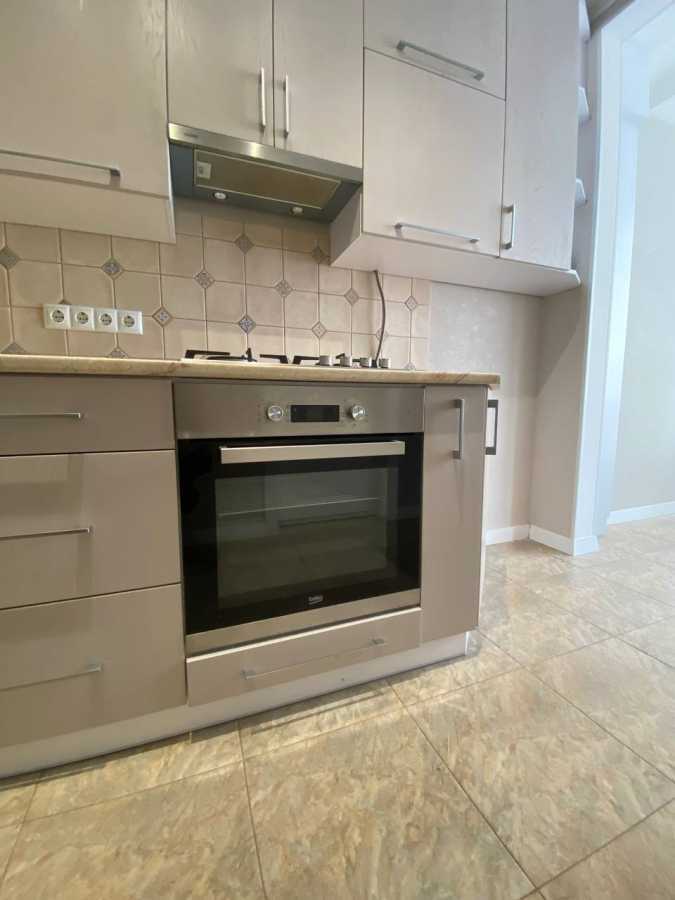 Продаж 1-кімнатної квартири 44 м², Глибочицька вул., 13