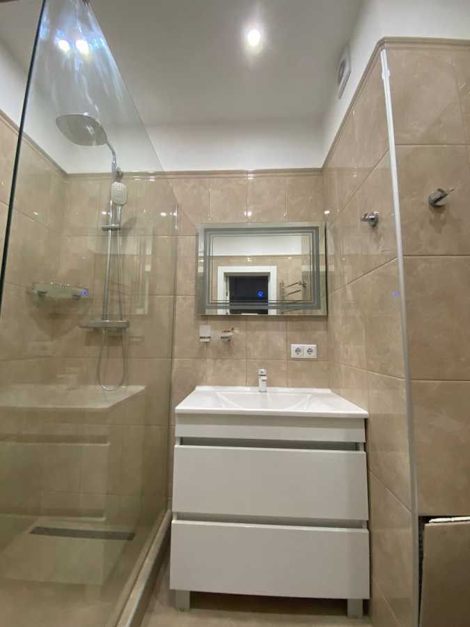 Продаж 1-кімнатної квартири 44 м², Глибочицька вул., 13