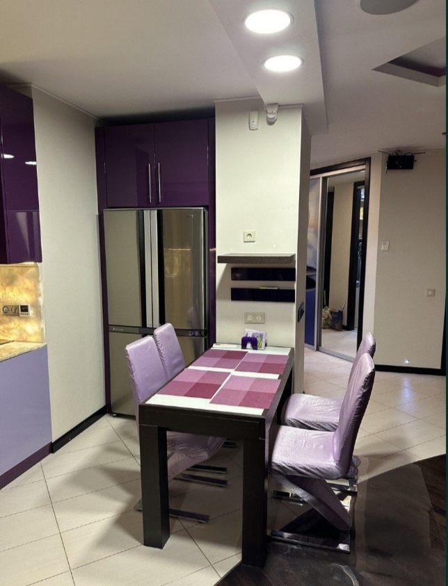 Аренда 3-комнатной квартиры 113 м², Днепровская наб., 1А