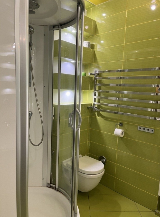 Аренда 3-комнатной квартиры 113 м², Днепровская наб., 1А