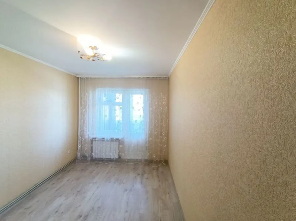 Продажа 3-комнатной квартиры 63.7 м², Интернационалистов ул.