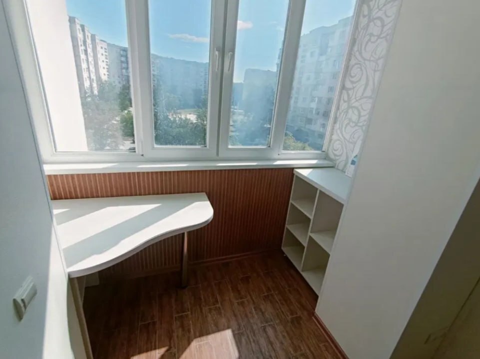 Продажа 3-комнатной квартиры 63.7 м², Интернационалистов ул.